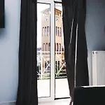 Gk Suites-constantin View , Auto Check-in 24h Apartament