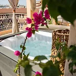 Gk Suites-constantin View , Auto Check-in 24h Apartamento Larissa