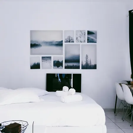 Apartment Gk Suites-constantin View , Auto Check-in 24h *